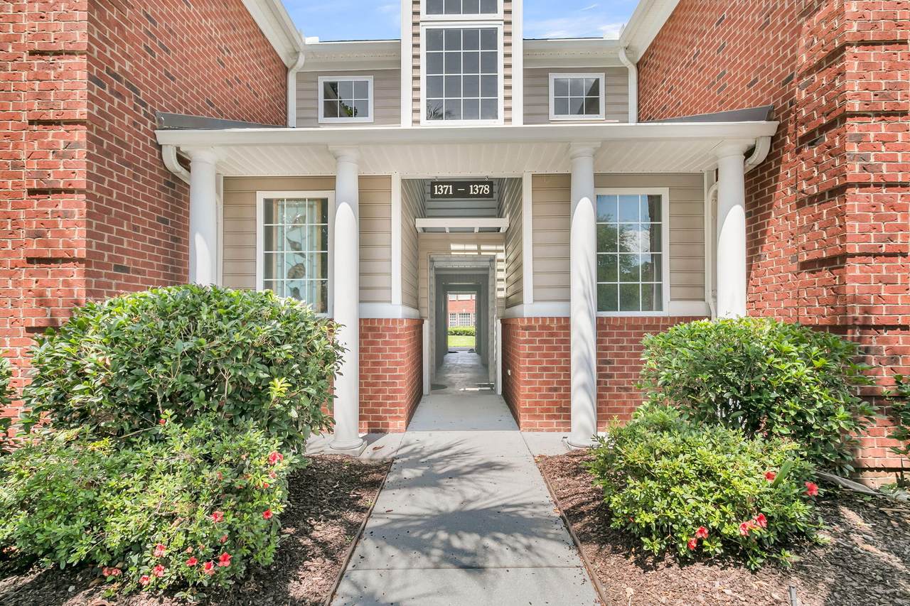 1377 Hopton Circle - Photo 1