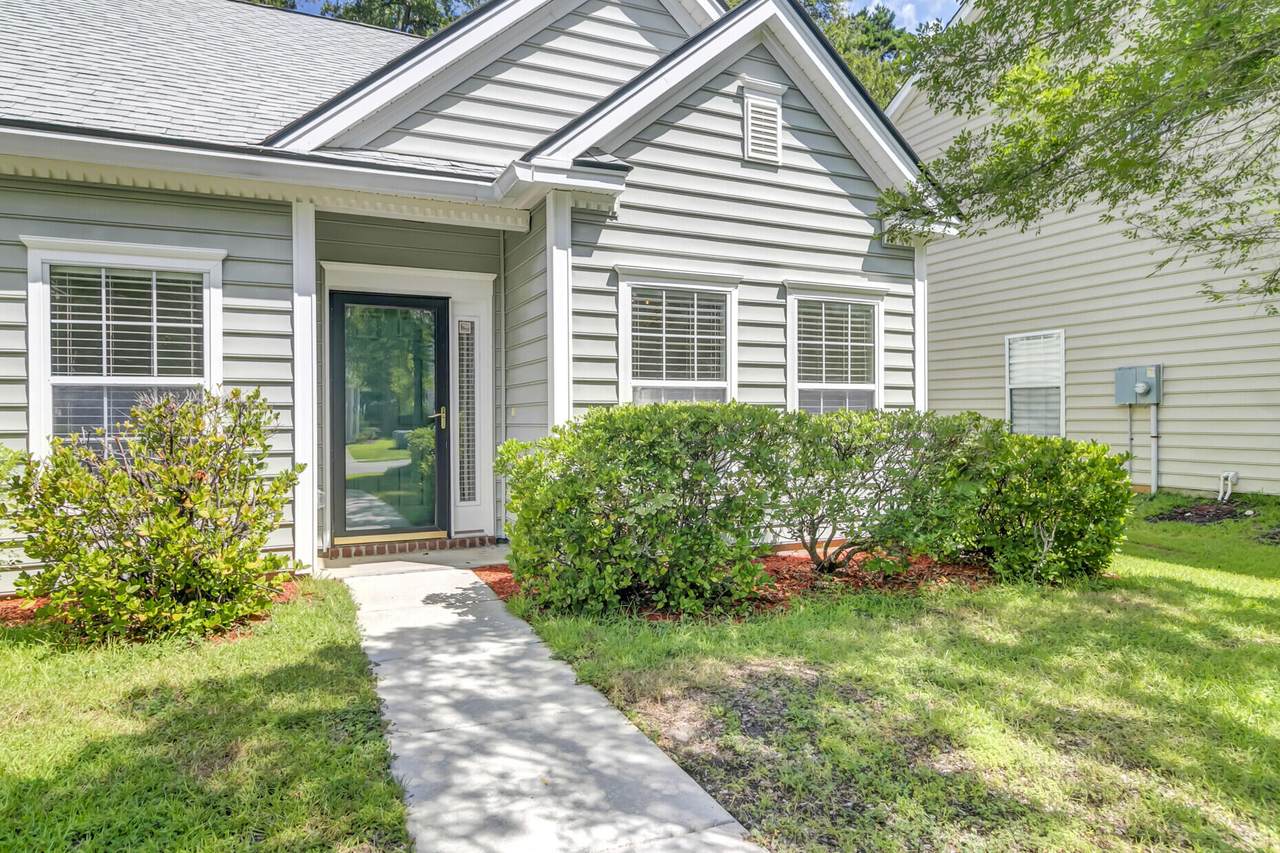 116 Carolinian Drive - Photo 1