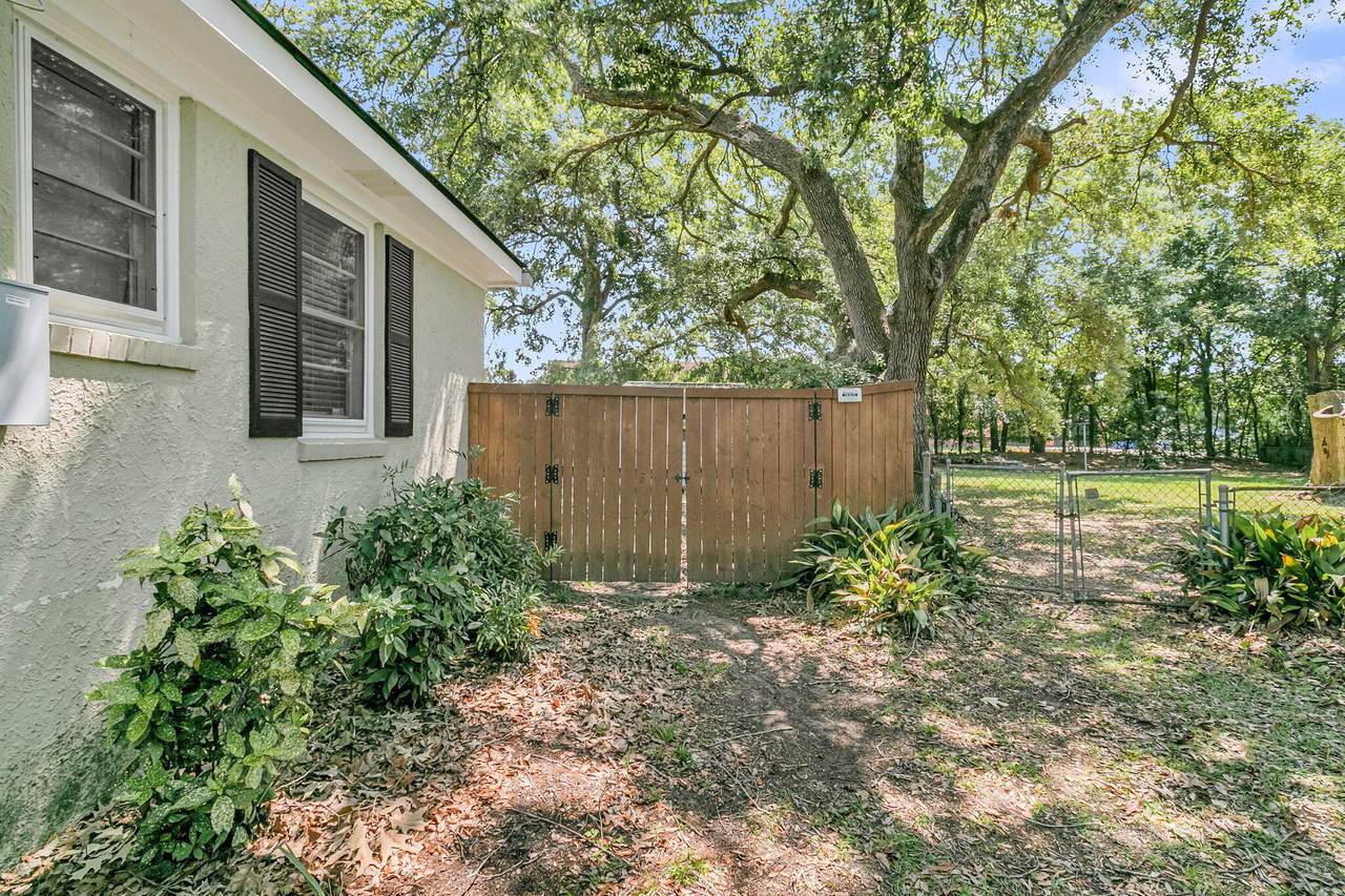 https://bt-photos.global.ssl.fastly.net/charleston/1280_boomver_1_26020114-2.jpg