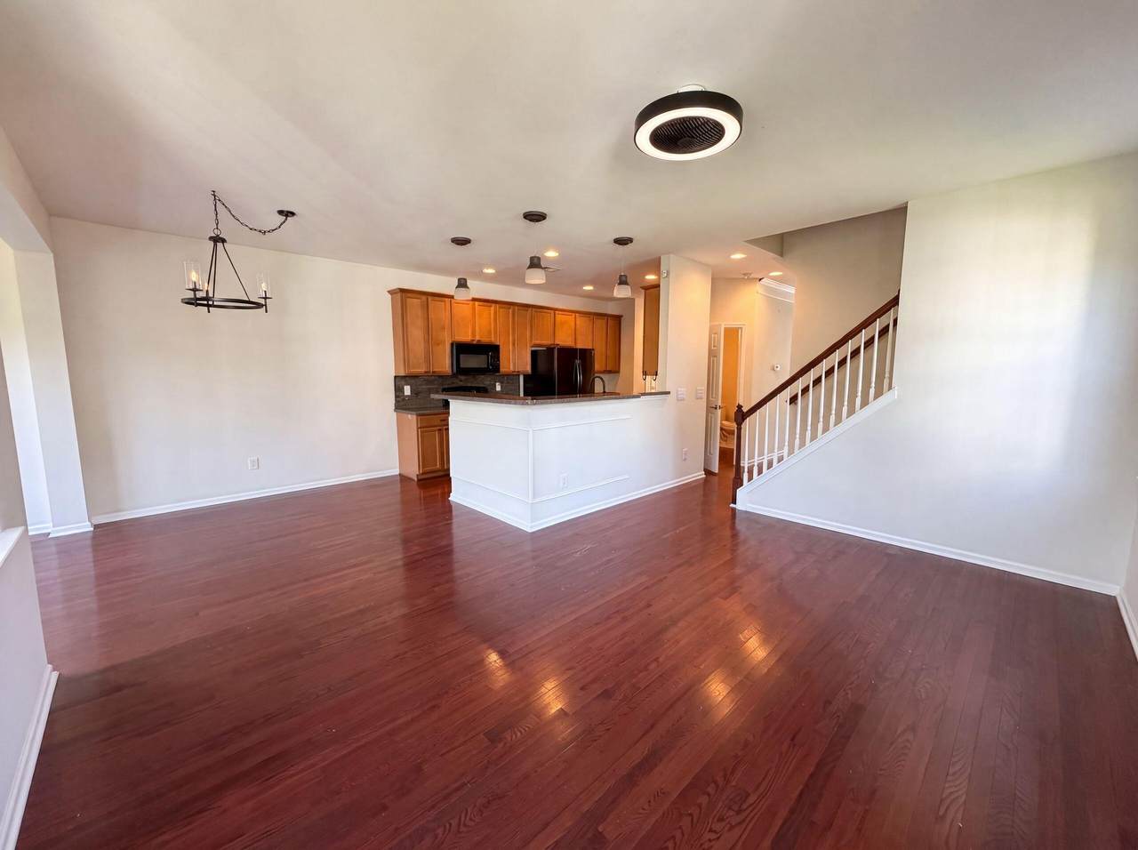 https://bt-photos.global.ssl.fastly.net/charleston/1280_boomver_1_26020191-2.jpg