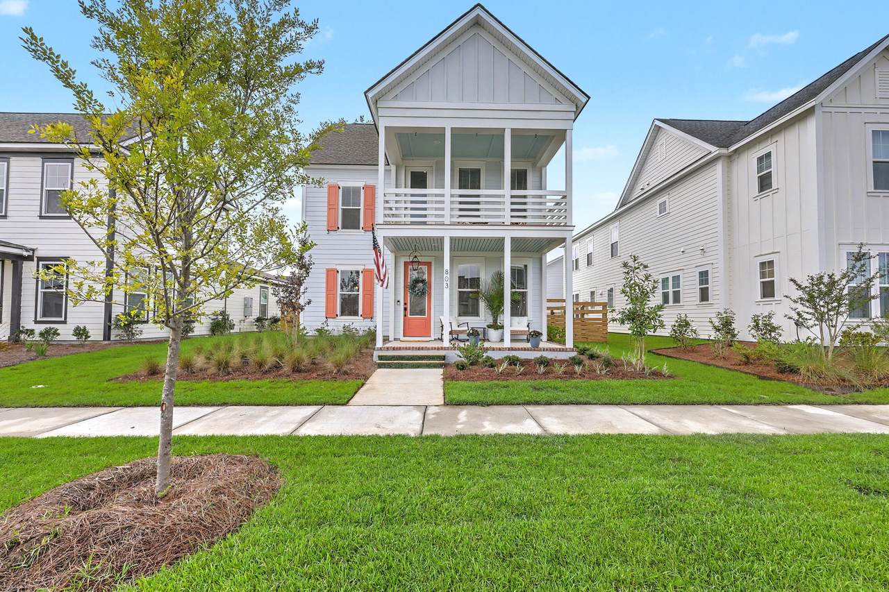 803 Gentle Breeze Drive - Photo 1