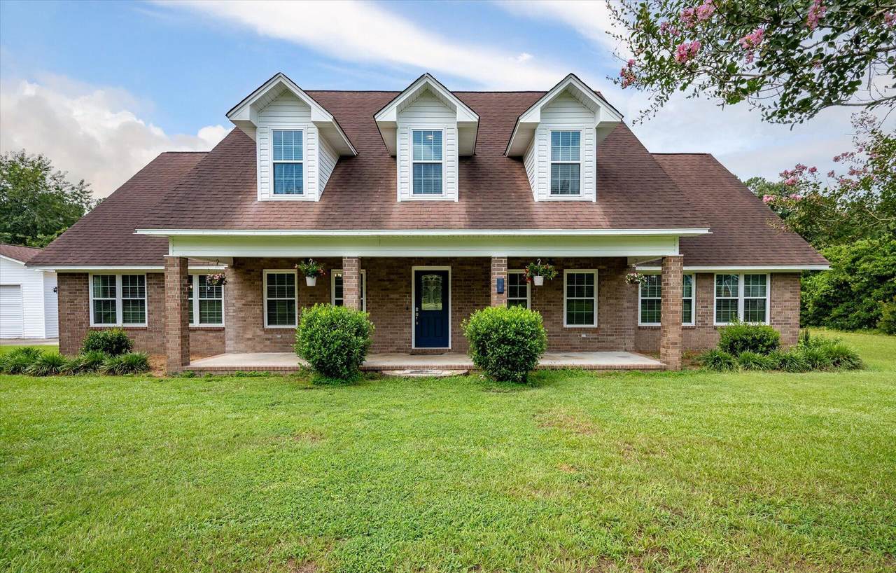 142 Cloverleaf Drive - Photo 1