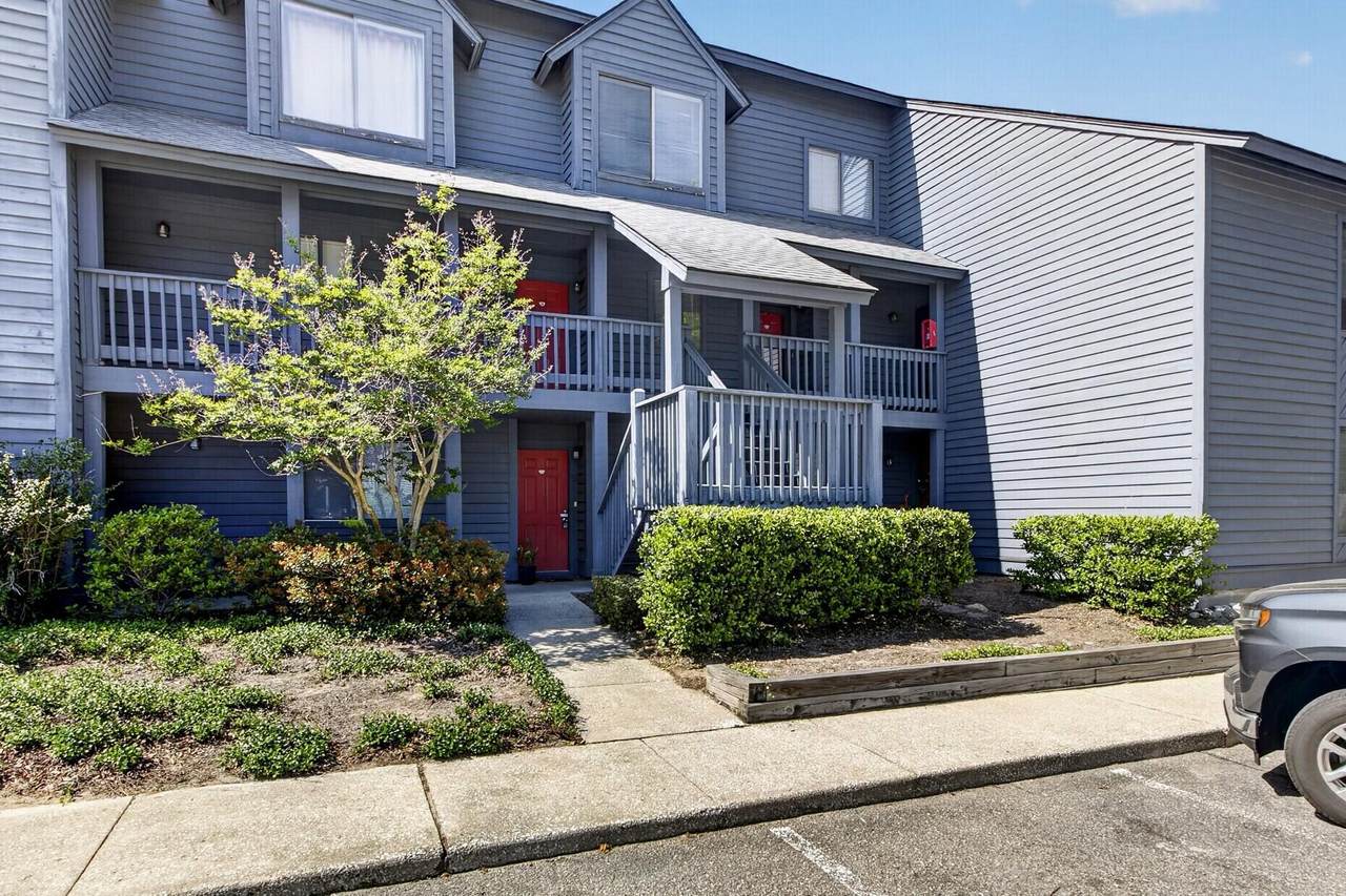 1530 Fort Johnson Road - Photo 1