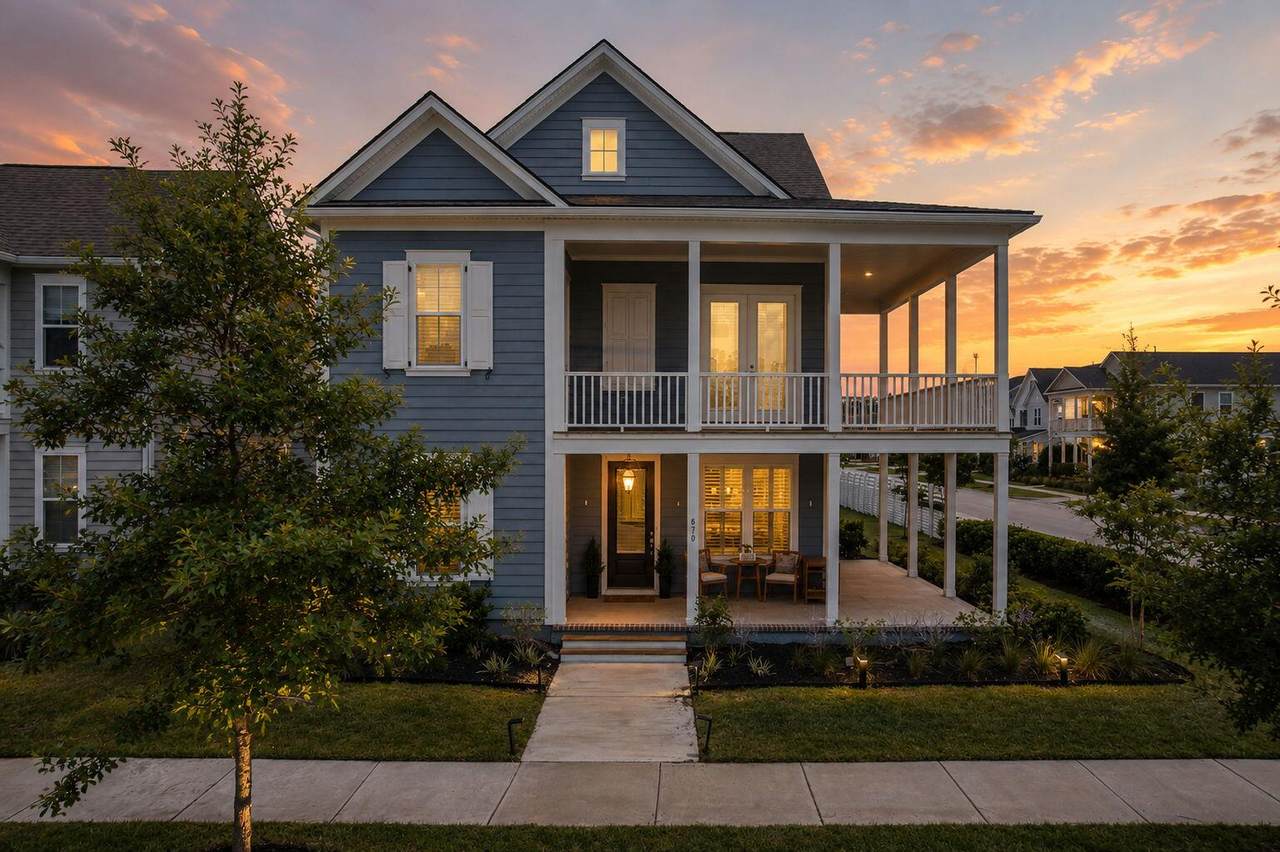 670 Blueway Avenue - Photo 1