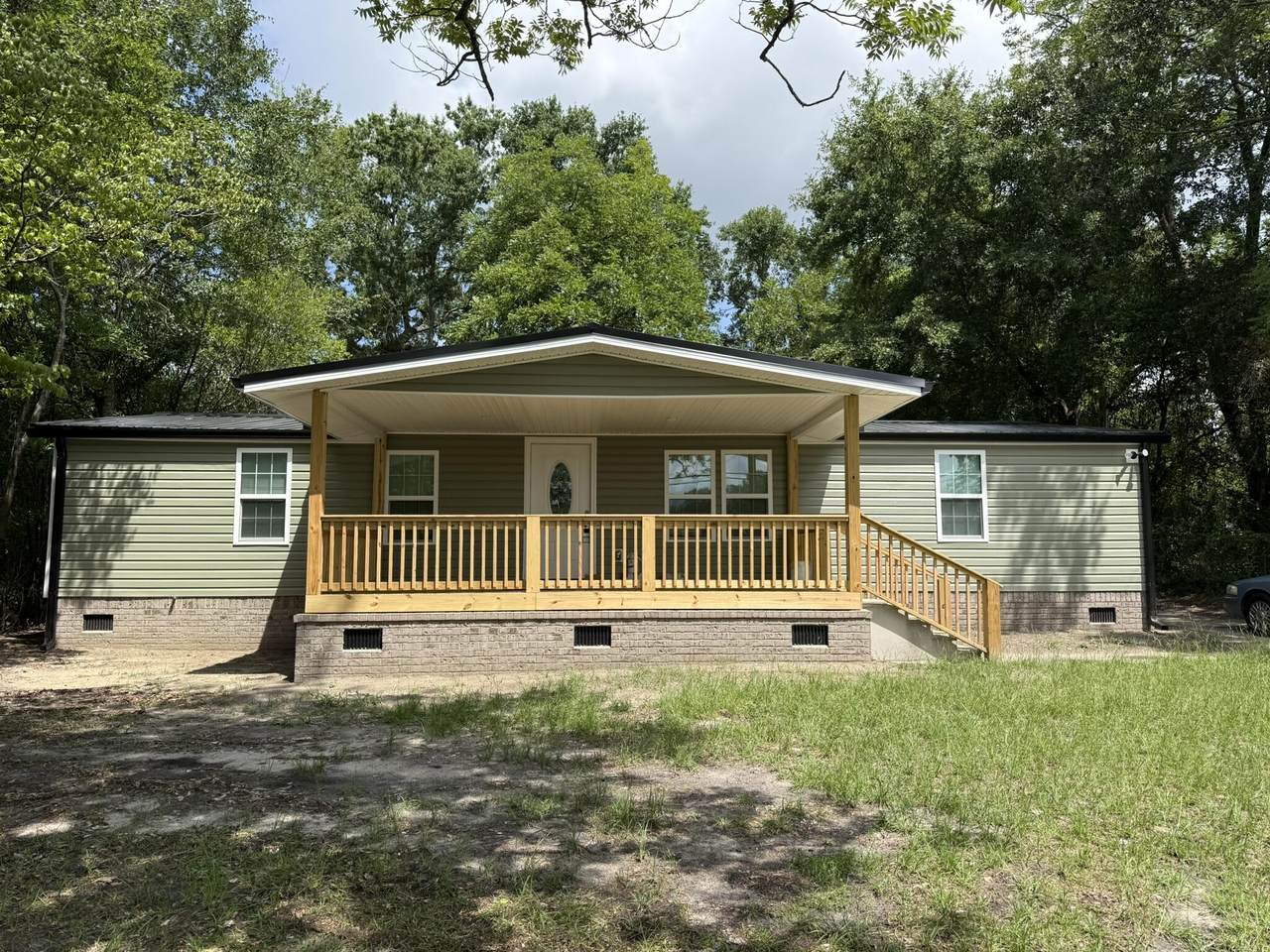171 Mcalpine Street - Photo 1