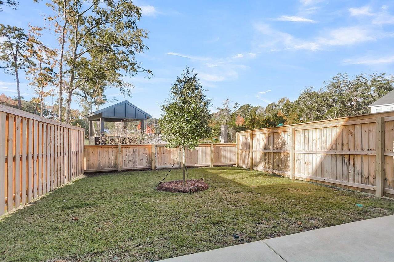 8 Dahlberg Street - Photo 1