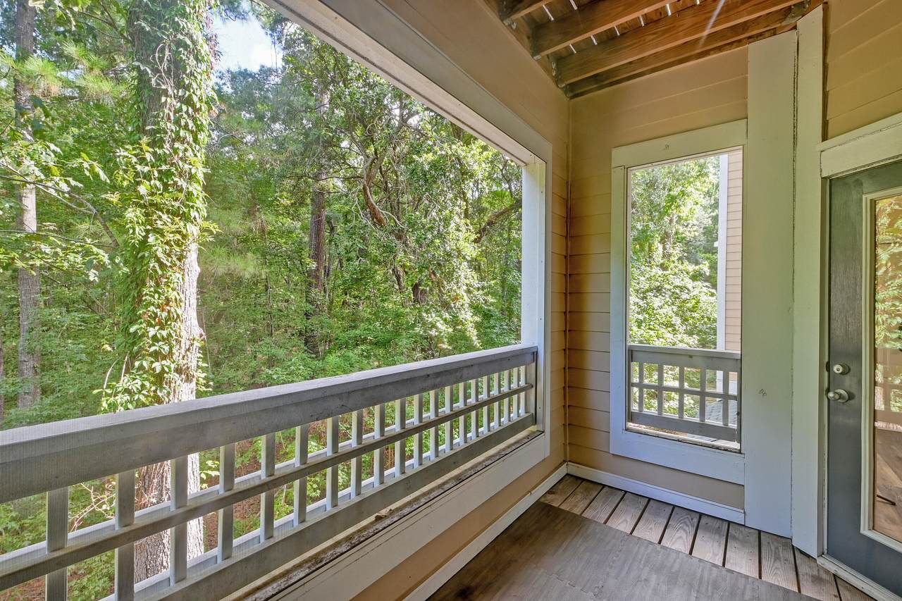 400 Bucksley Lane - Photo 1