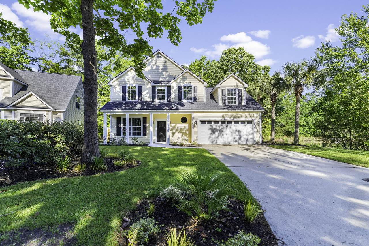 120 Evesham Drive - Photo 1
