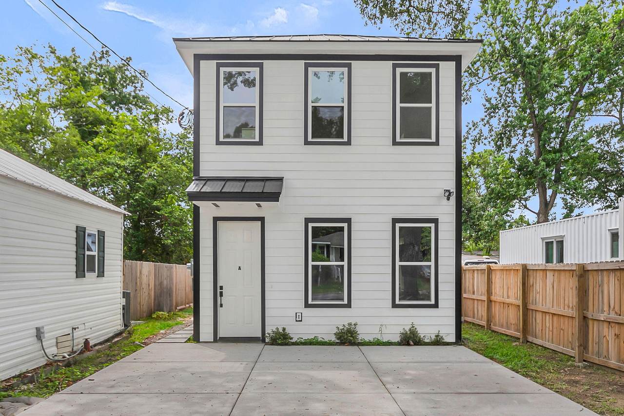1983 Macon Avenue - Photo 1