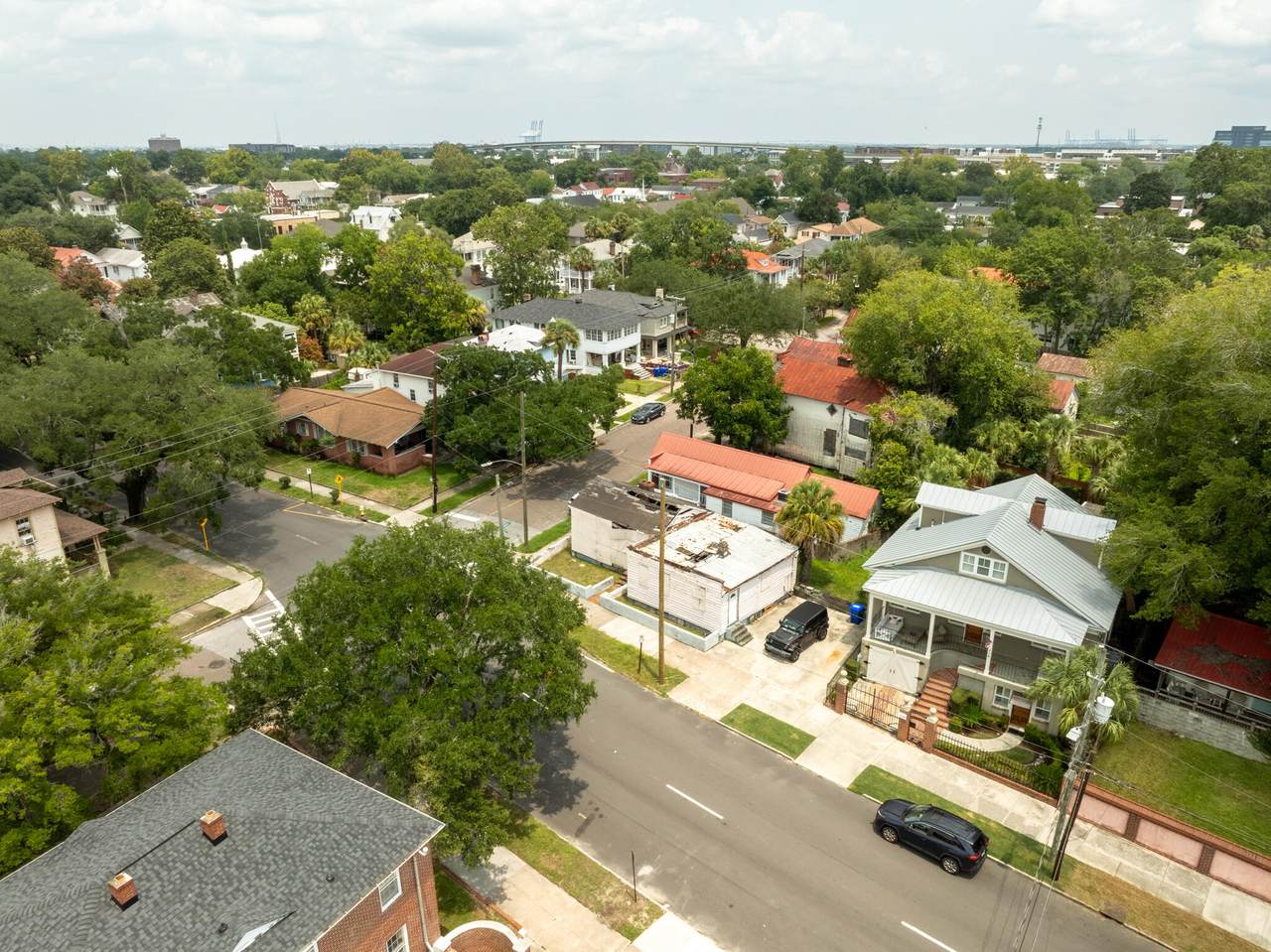 https://bt-photos.global.ssl.fastly.net/charleston/1280_boomver_1_26021751-2.jpg
