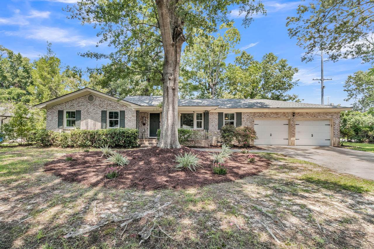 2204 Dallerton Circle - Photo 1