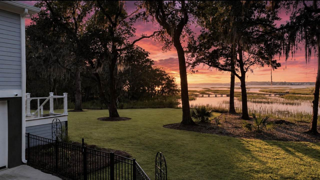 https://bt-photos.global.ssl.fastly.net/charleston/1280_boomver_1_26021780-2.jpg
