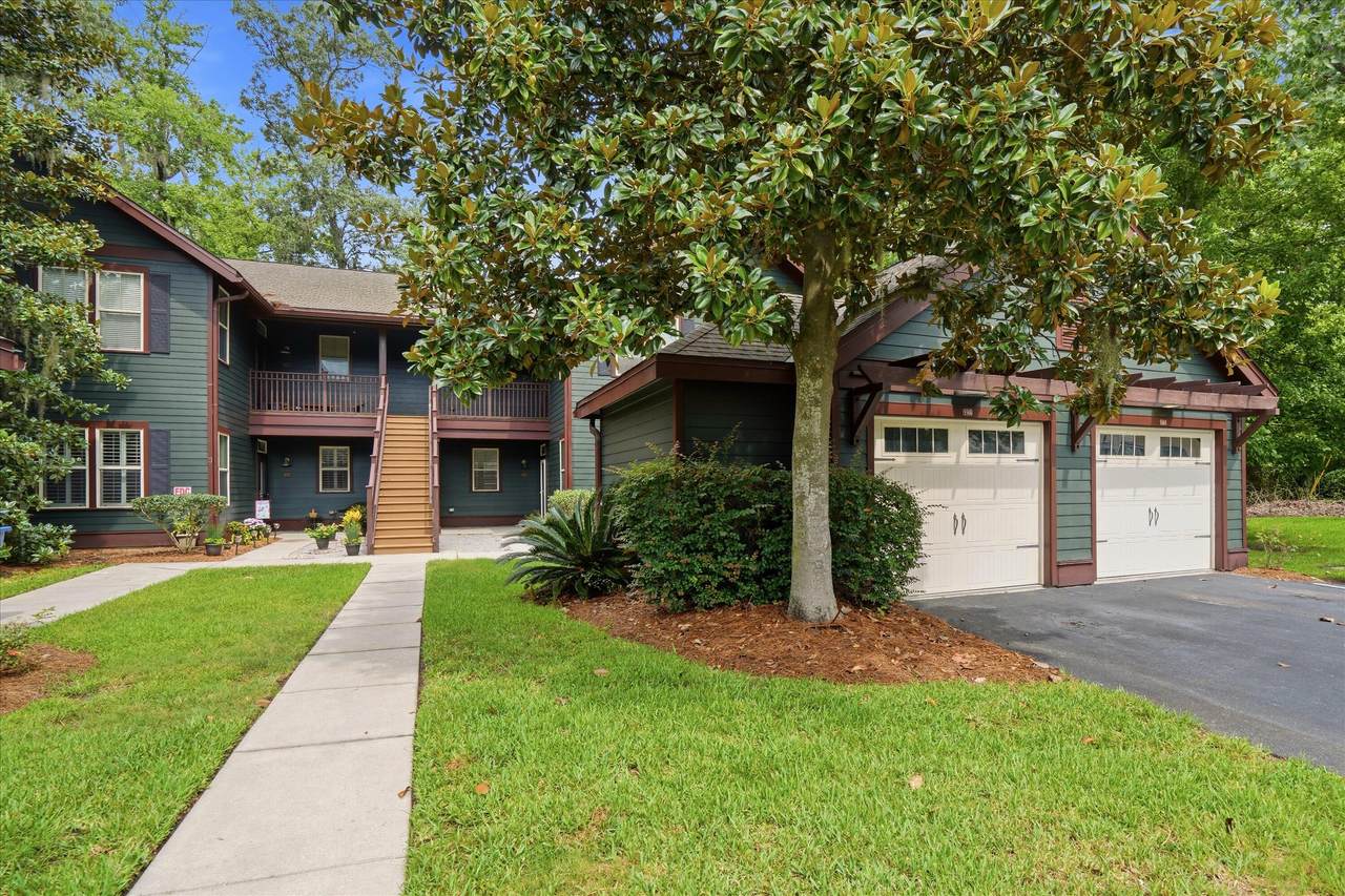 5561 Colonial Chatsworth Circle - Photo 1