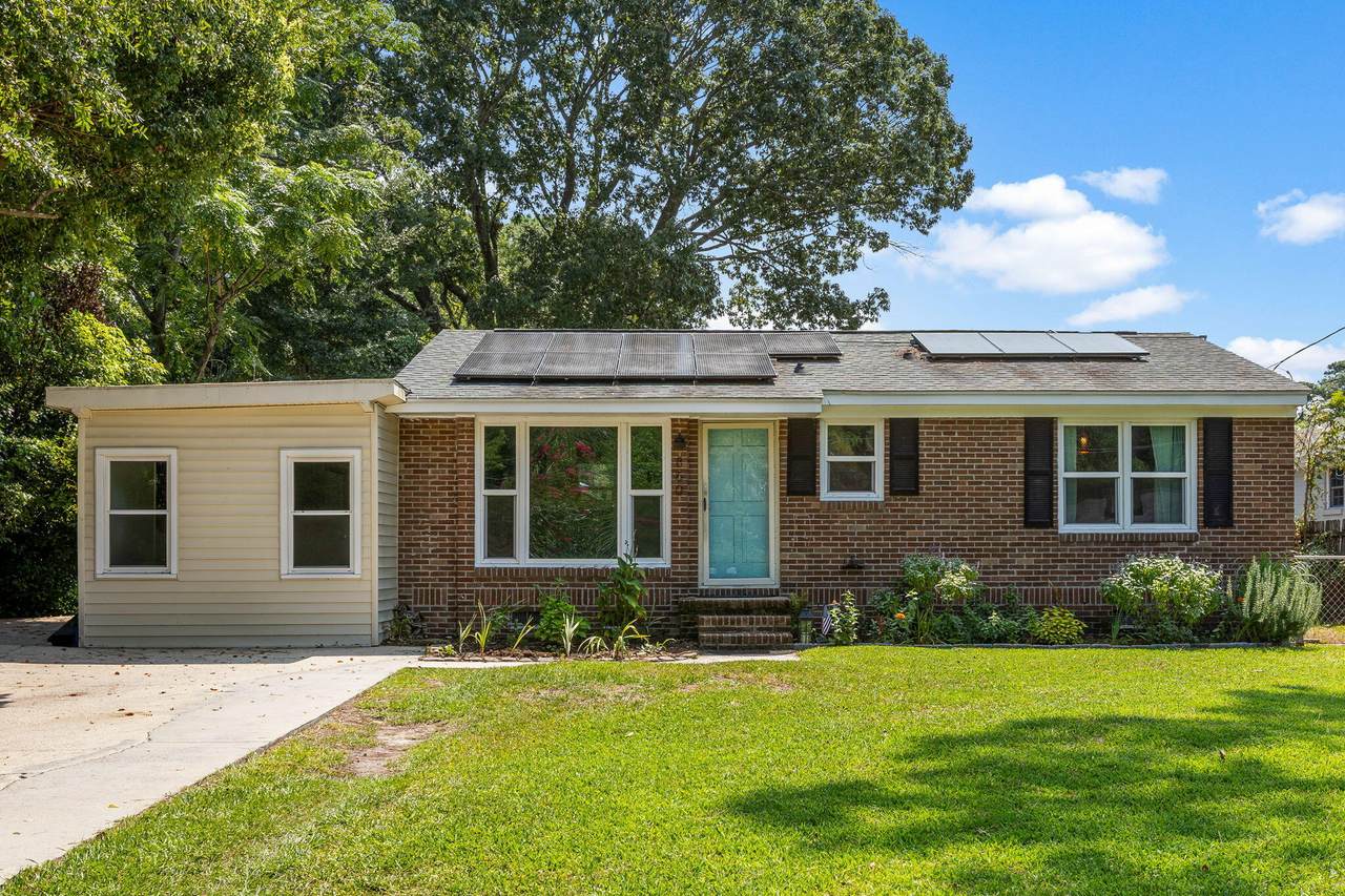 860 Santee Street - Photo 1