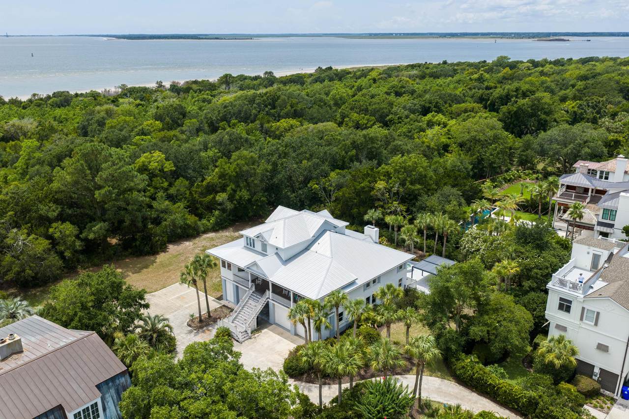 https://bt-photos.global.ssl.fastly.net/charleston/1280_boomver_1_26022189-2.jpg