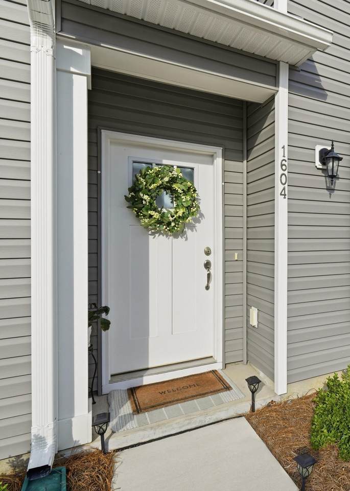 https://bt-photos.global.ssl.fastly.net/charleston/1280_boomver_1_26022516-2.jpg