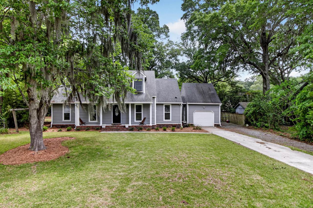 27 Westside Drive - Photo 1