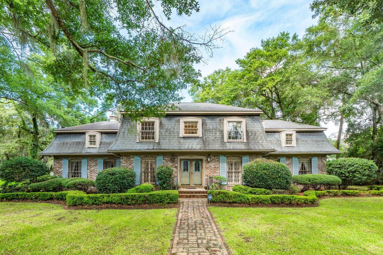 691 Dobester Avenue - Photo 1