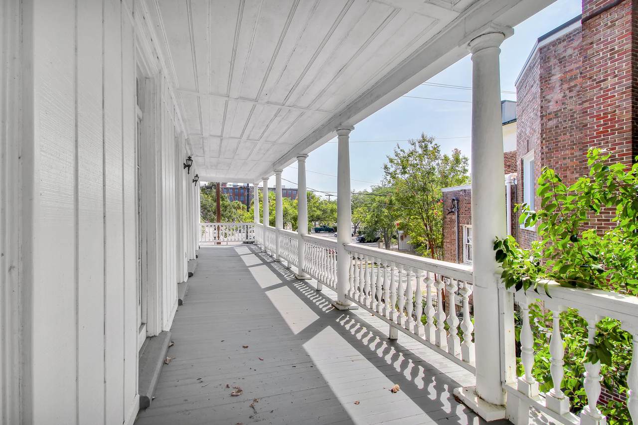 79 America Street - Photo 1