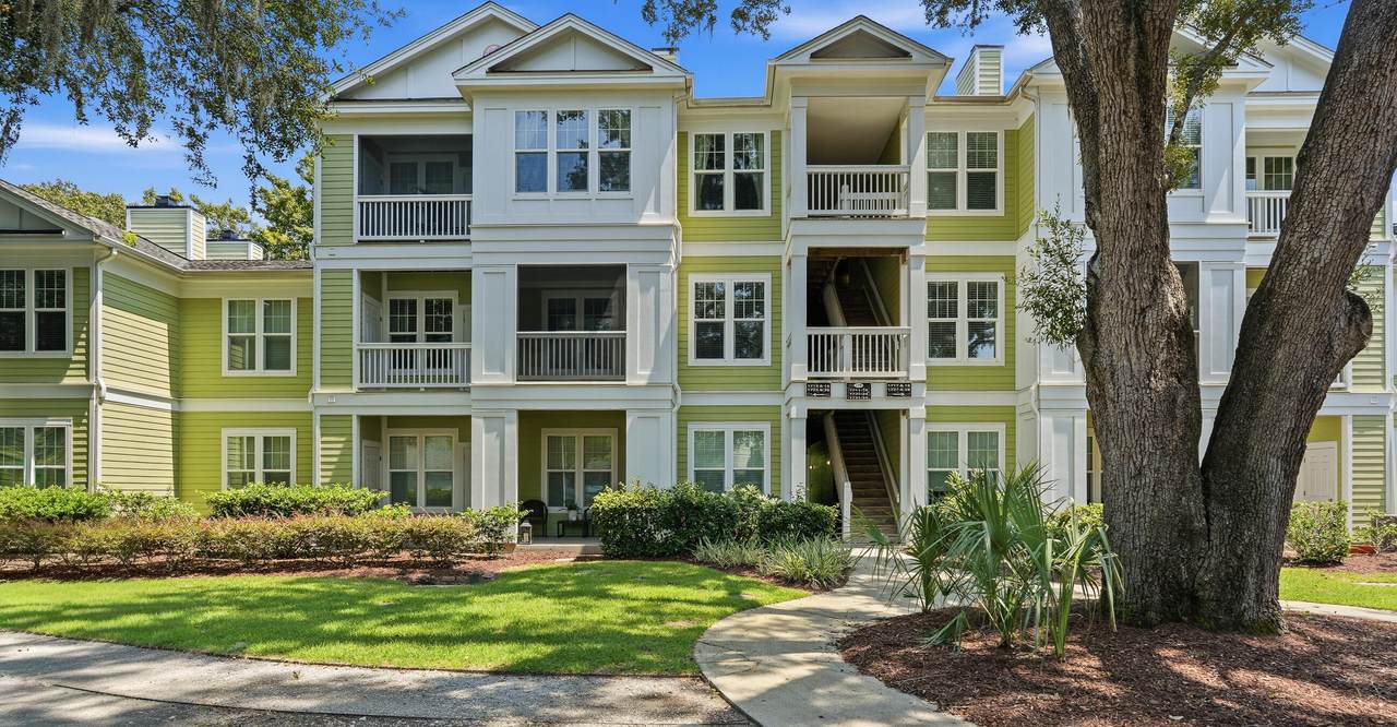 1721 Chatelain Way - Photo 1