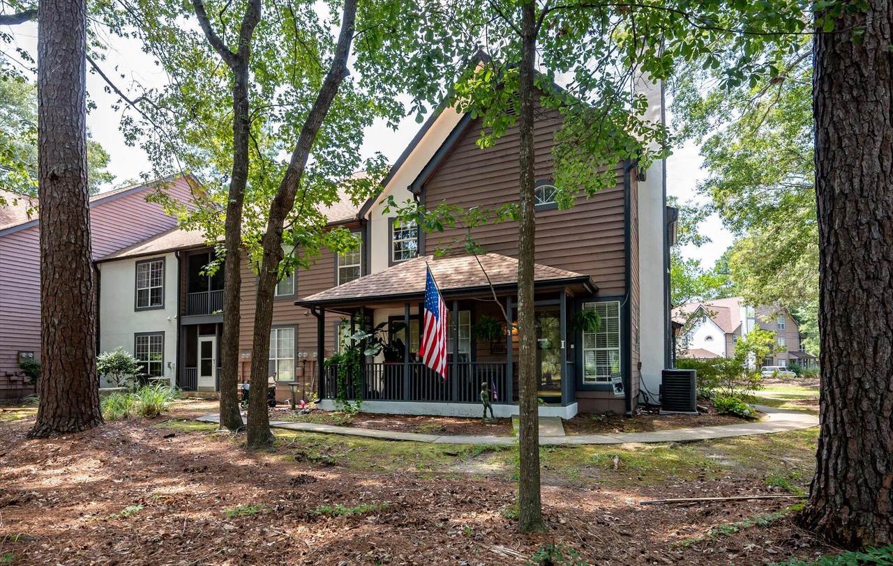 7935 Edgebrook Circle - Photo 1