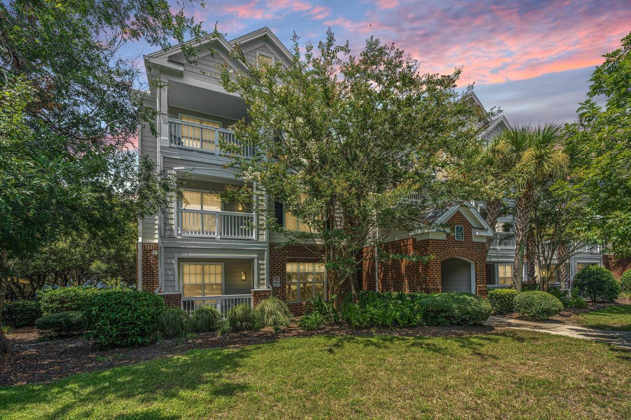 45 Sycamore Avenue - Photo 1