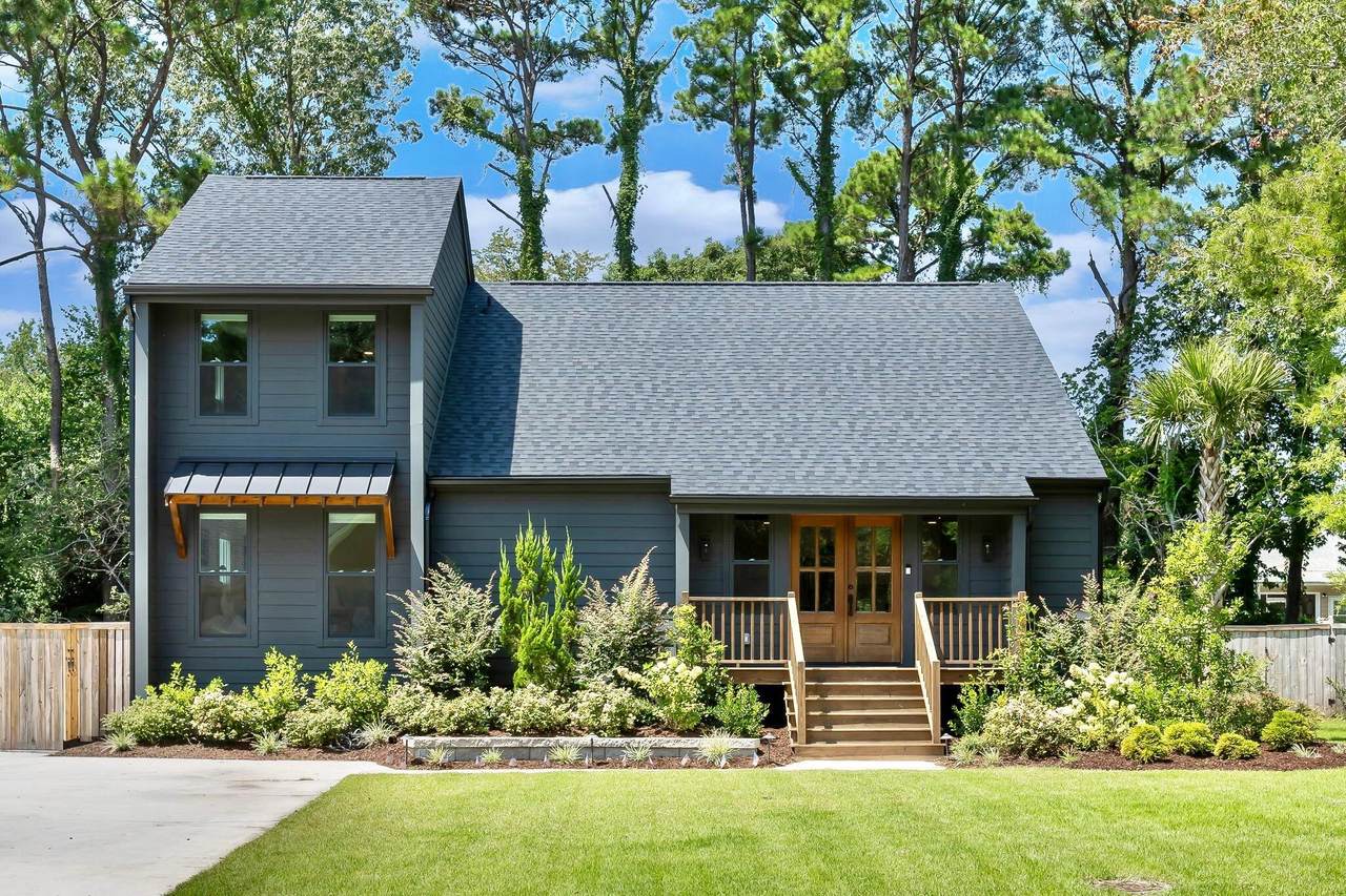 806 Law Lane - Photo 1