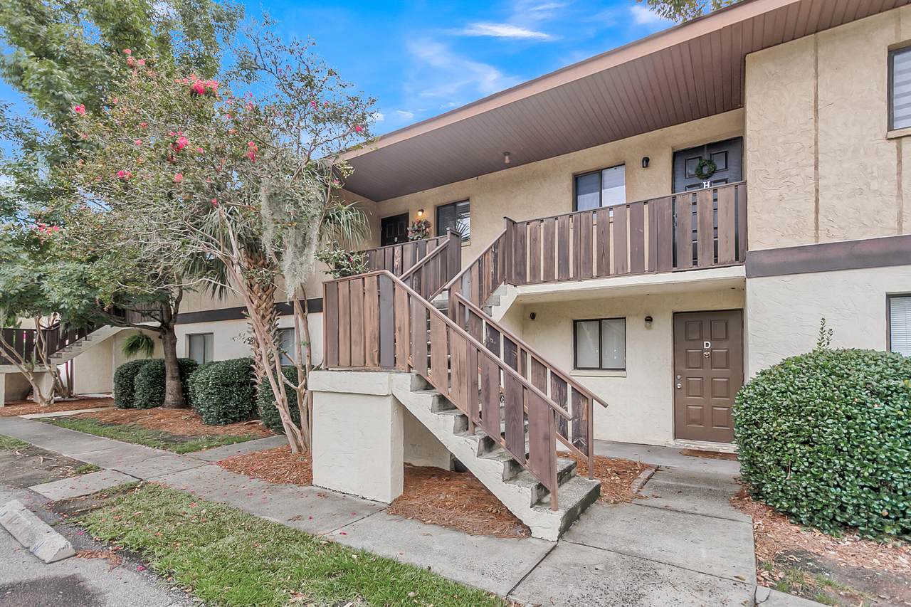 2182 Bees Ferry Road - Photo 1