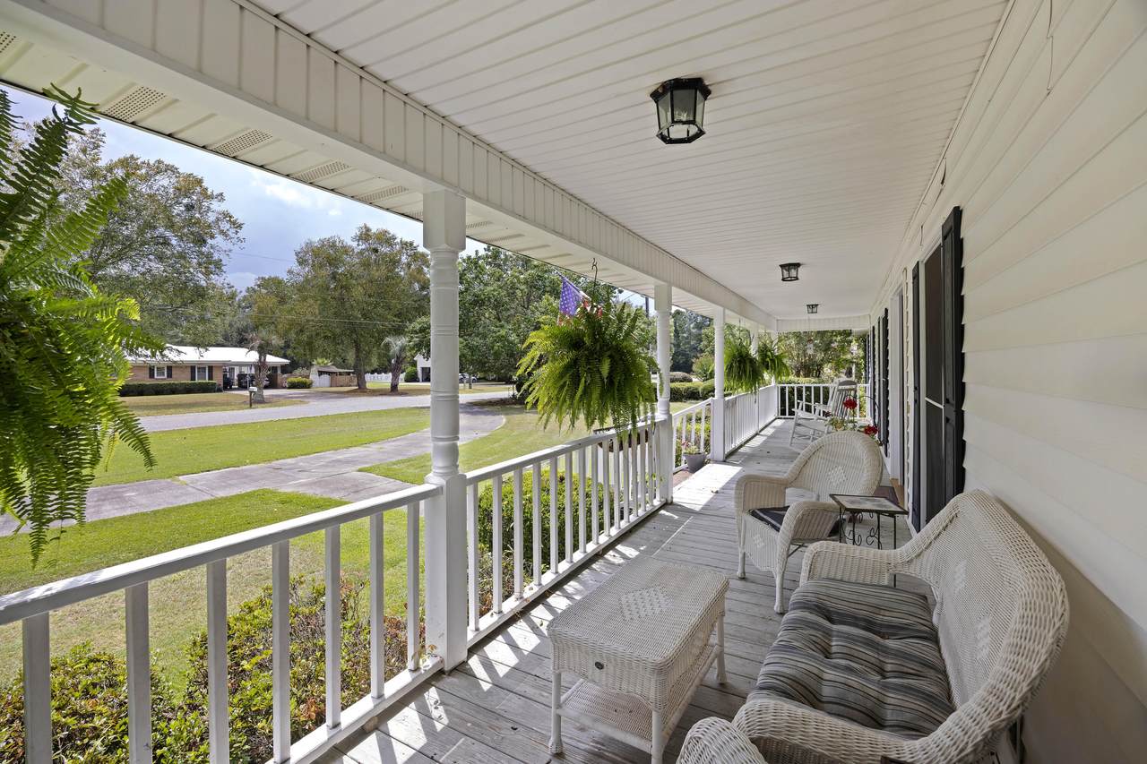 https://bt-photos.global.ssl.fastly.net/charleston/1280_boomver_1_26024503-2.jpg