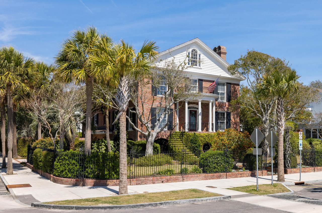28 Murray Boulevard - Photo 1
