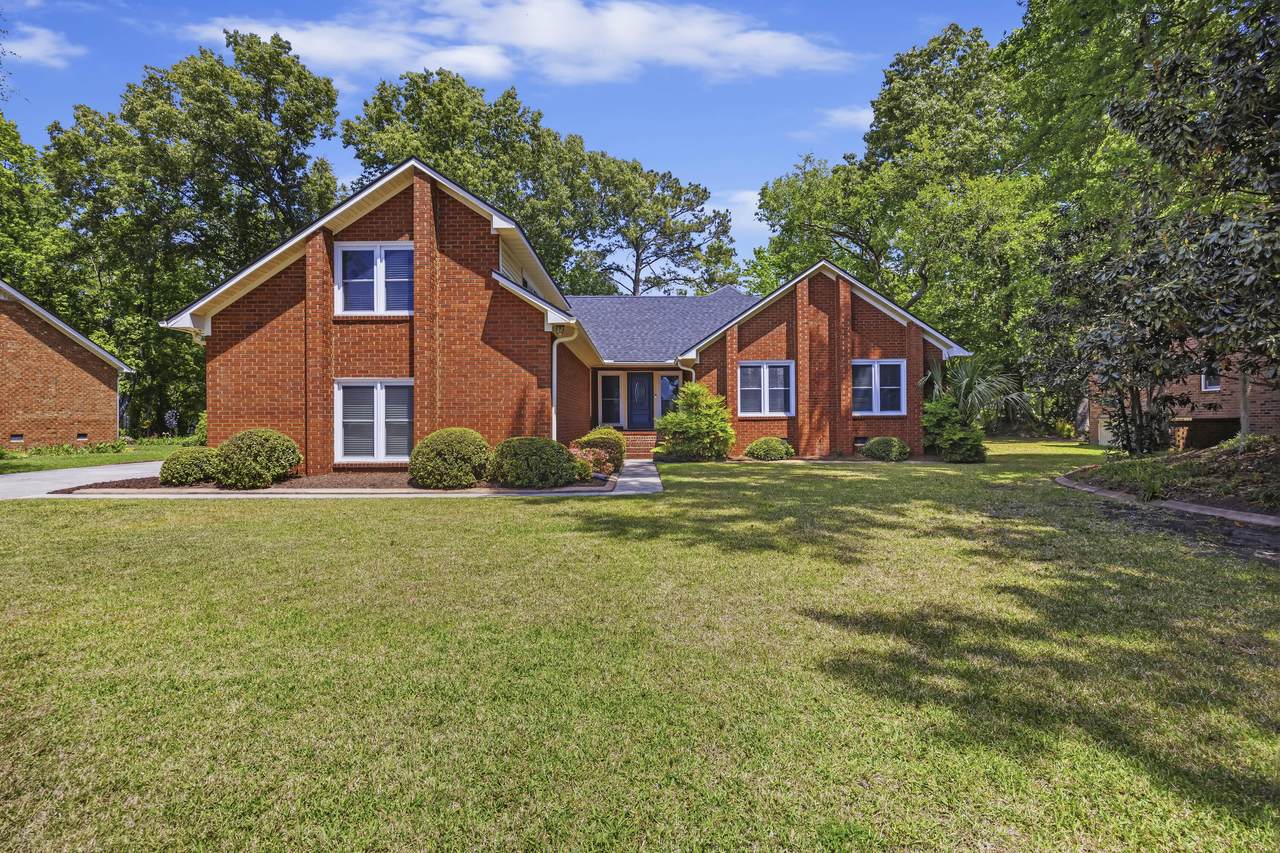 2171 Hunter Creek Drive - Photo 1