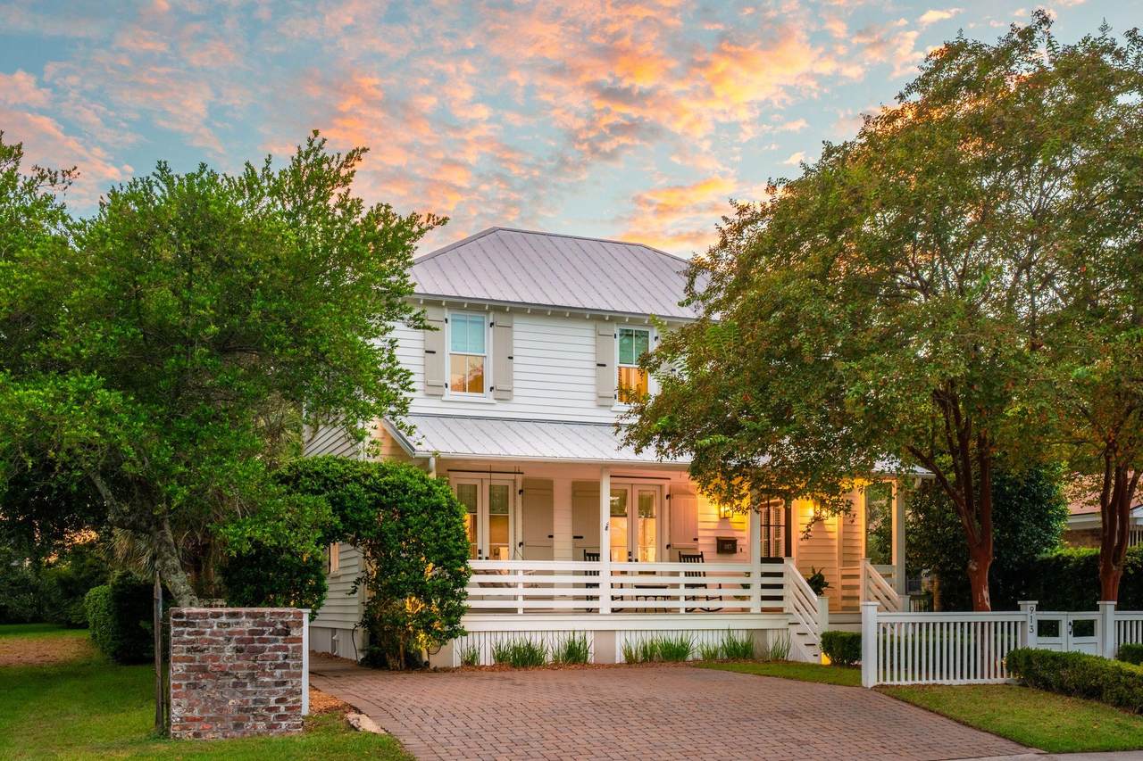 913 Pitt Street - Photo 1