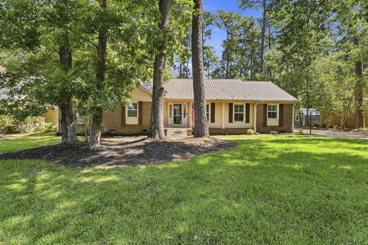 219 Shaftesbury Lane - Photo 1