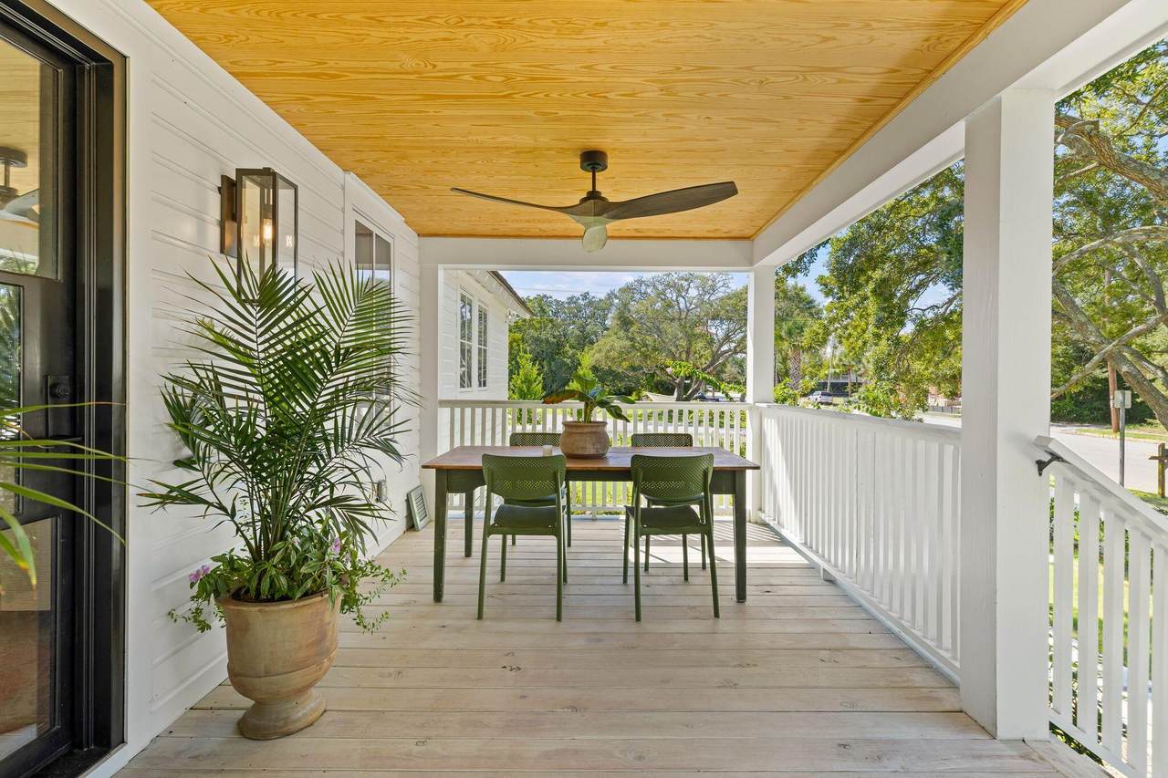 https://bt-photos.global.ssl.fastly.net/charleston/1280_boomver_1_26025140-2.jpg