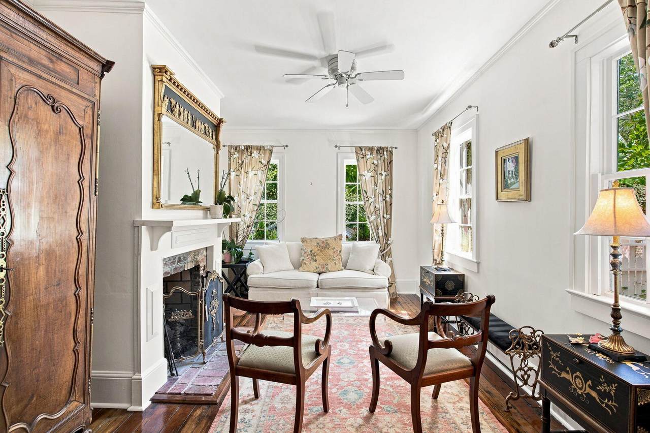 https://bt-photos.global.ssl.fastly.net/charleston/1280_boomver_1_26025342-2.jpg