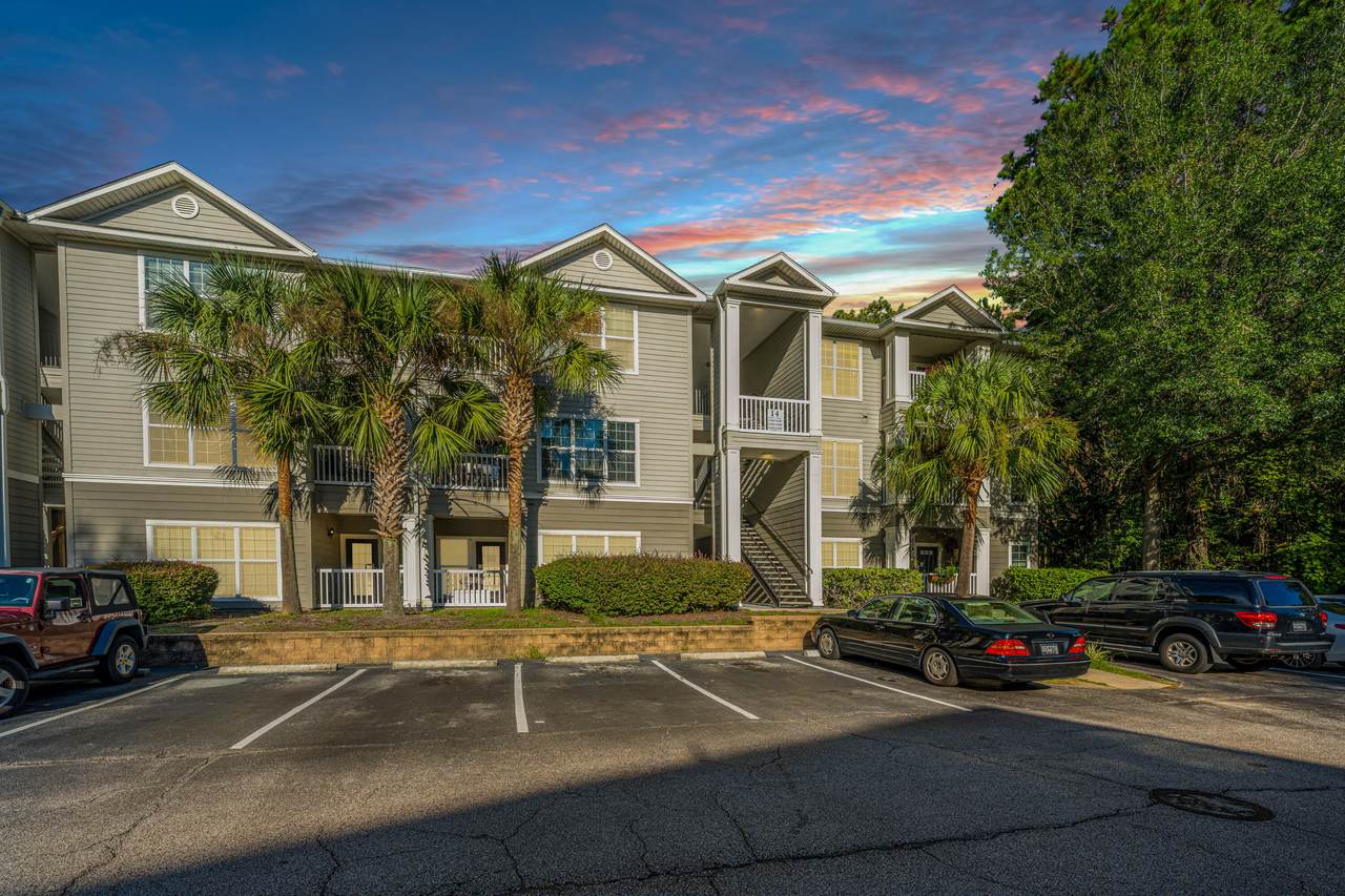 700 Daniel Ellis Drive - Photo 1