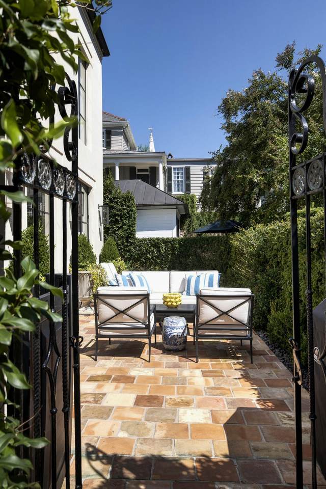 https://bt-photos.global.ssl.fastly.net/charleston/1280_boomver_1_26025532-2.jpg