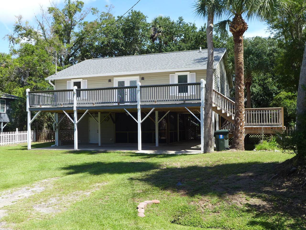1219 Thistle Street - Photo 1