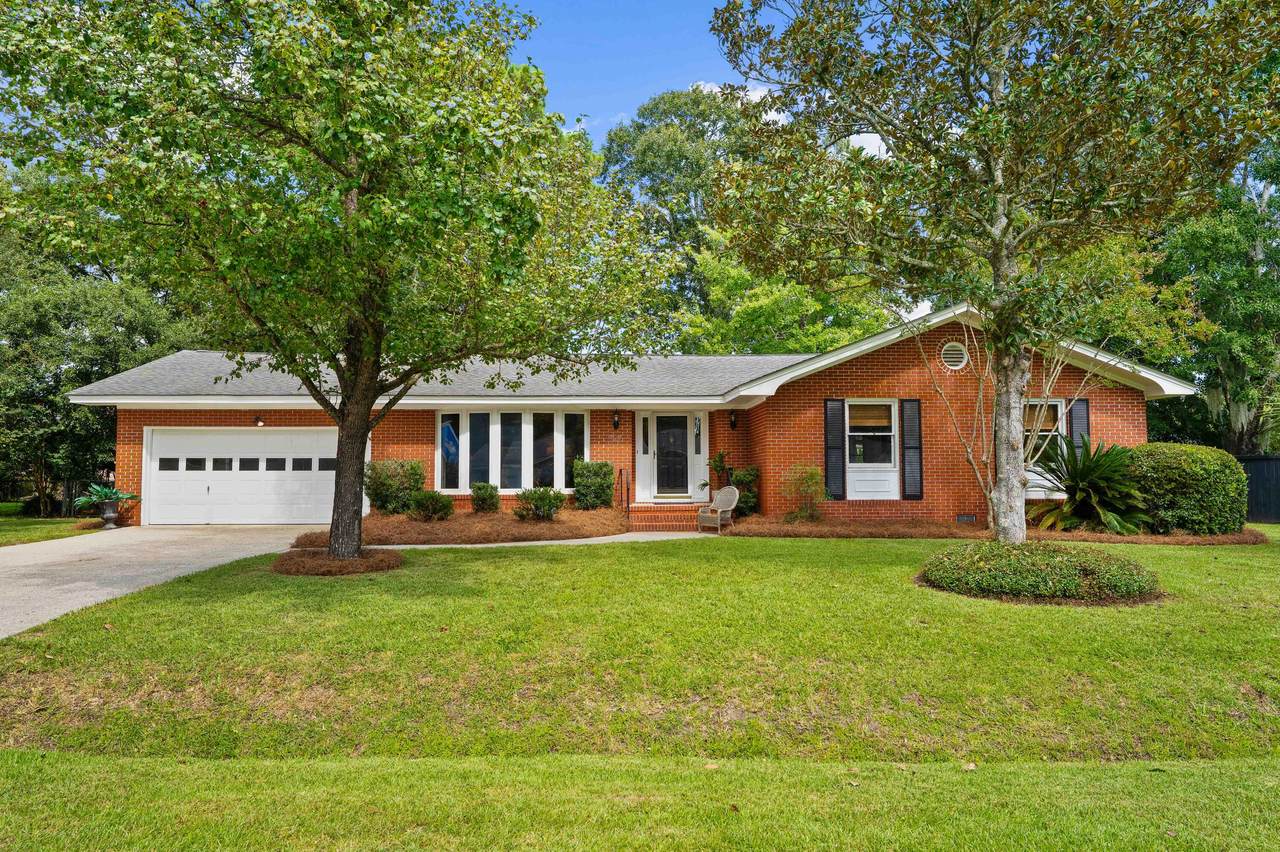 316 Susan Drive - Photo 1