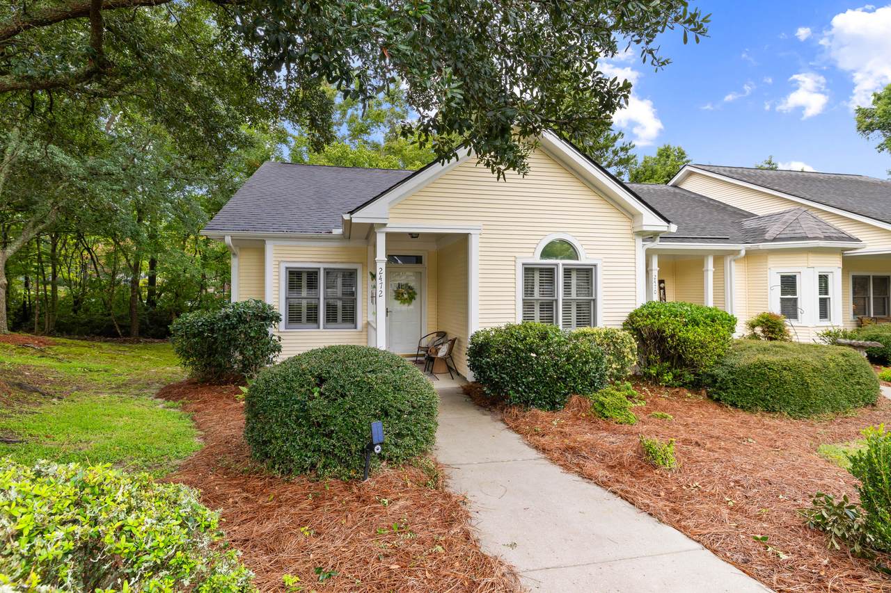 2472 Deer Ridge Lane - Photo 1