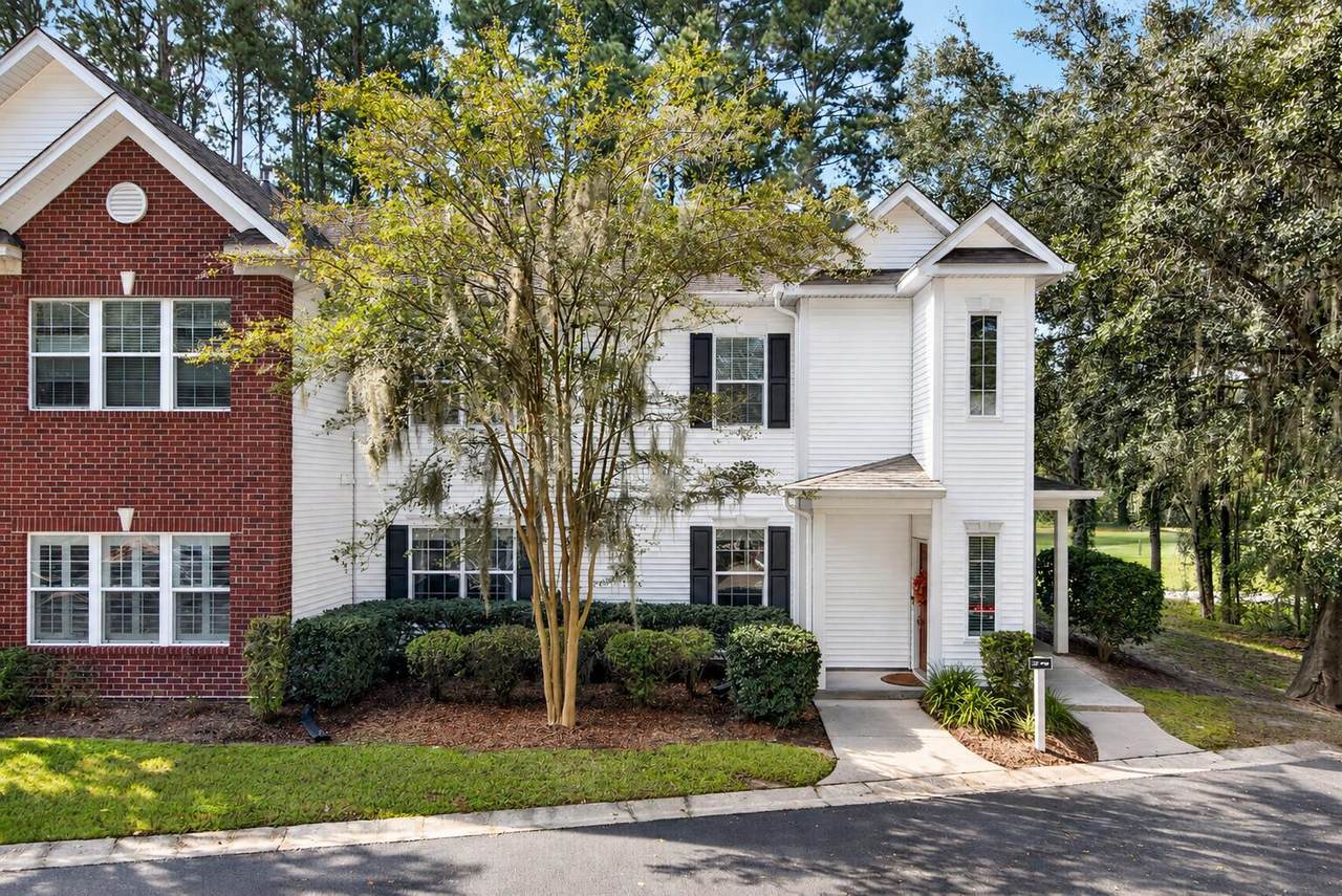 207 Golfview Lane - Photo 1
