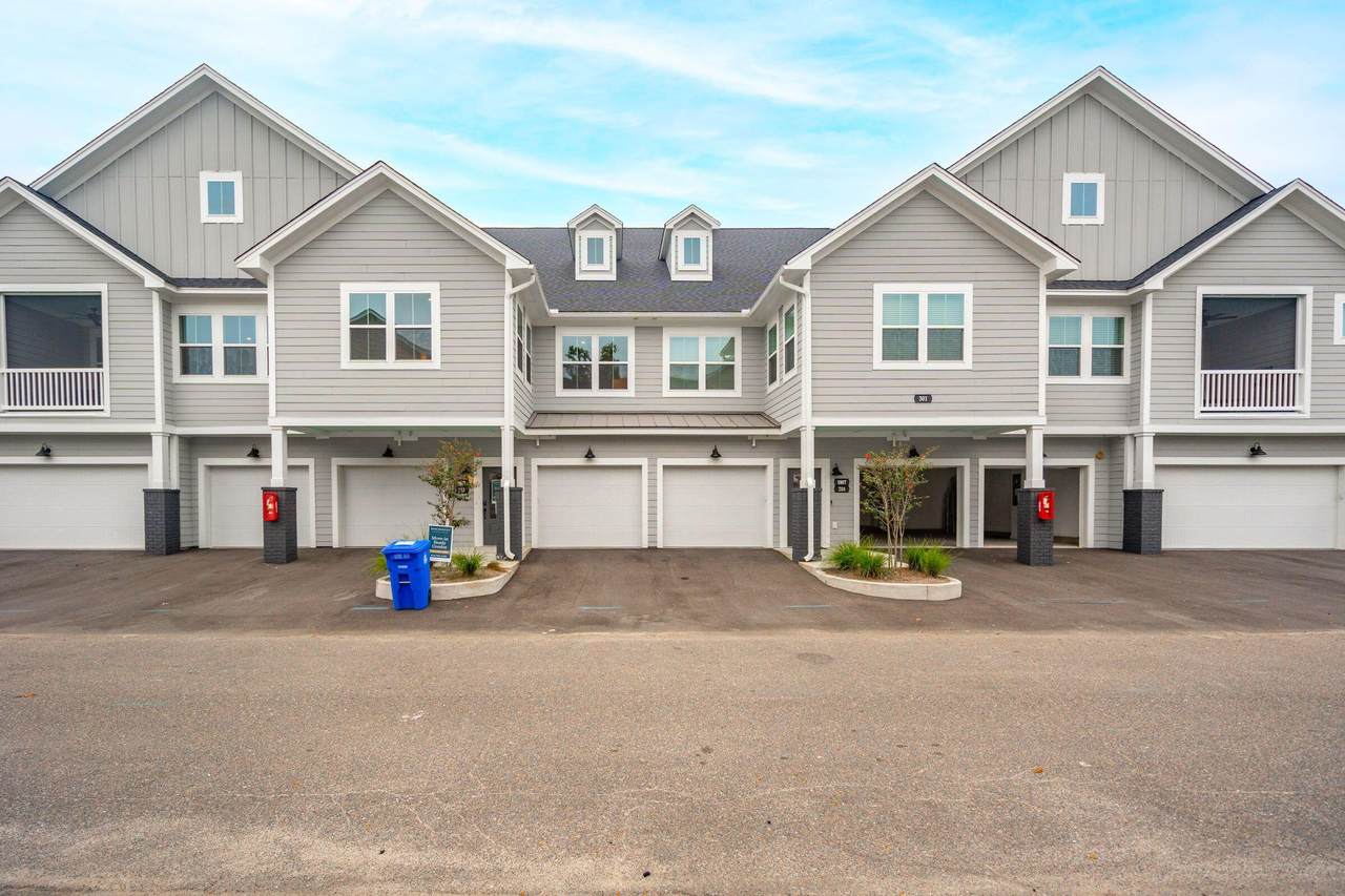 501 Raes Court - Photo 1