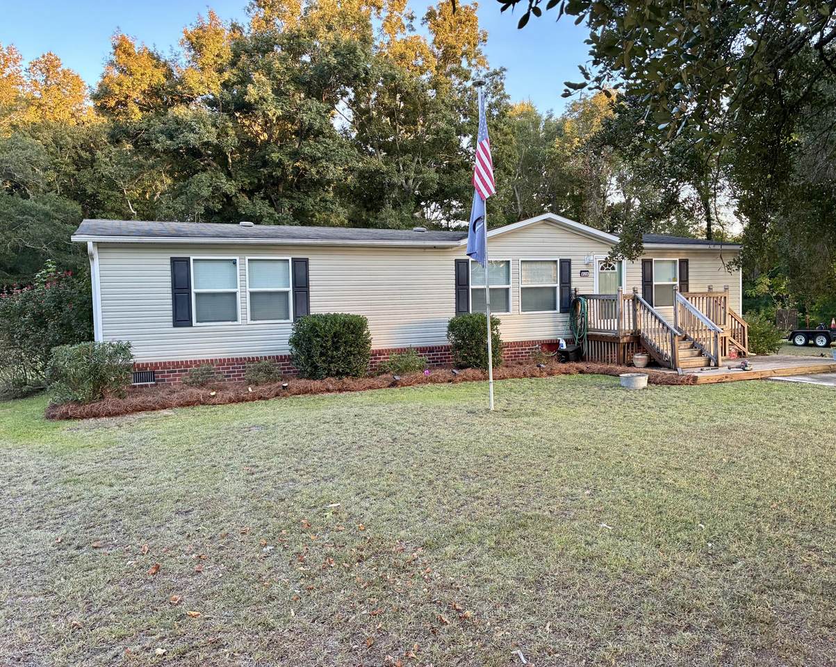 828 Morrisville Road - Photo 1