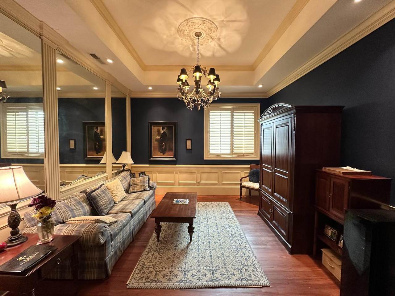 343 King Street - Photo 1