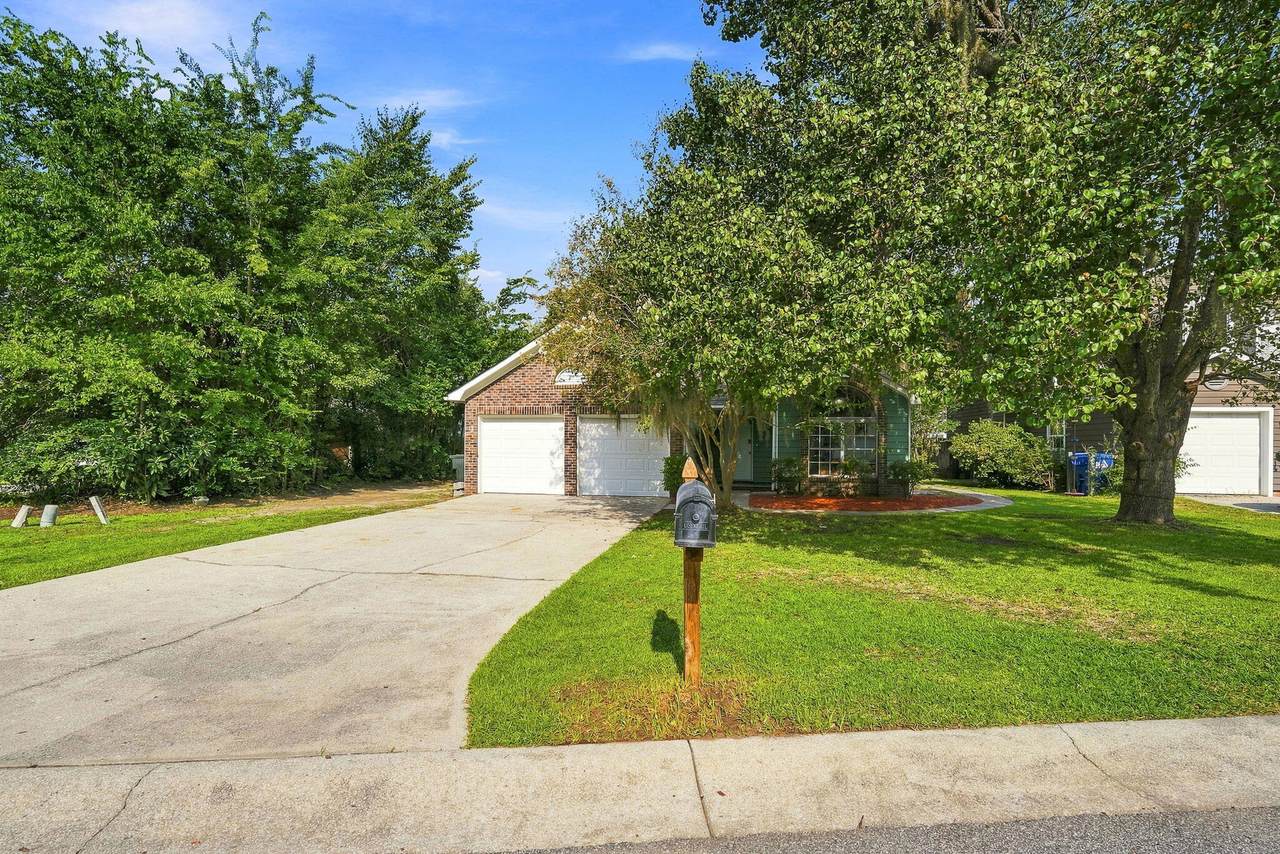 10 Solomon Court - Photo 1