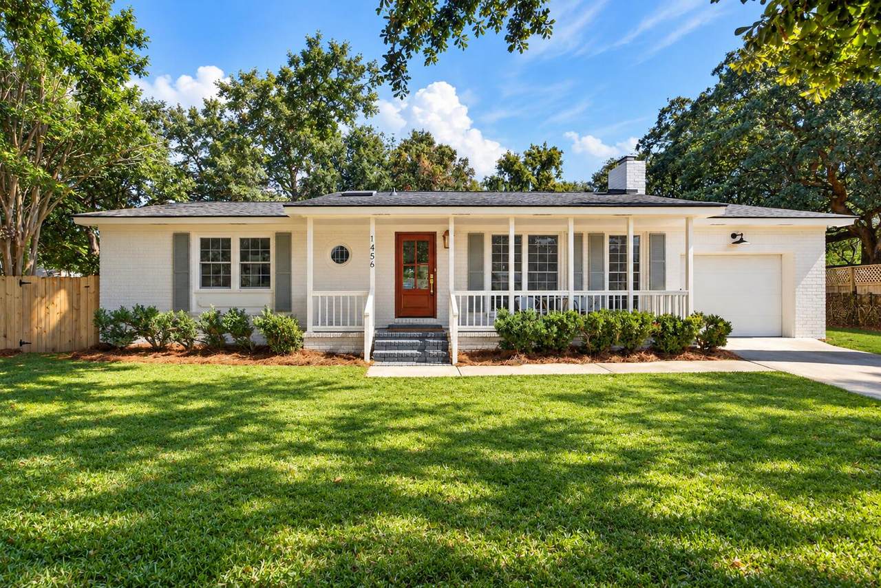 1456 Waterway Court - Photo 1