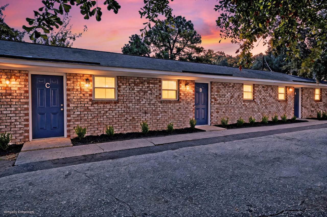 2706 Crestline Drive - Photo 1