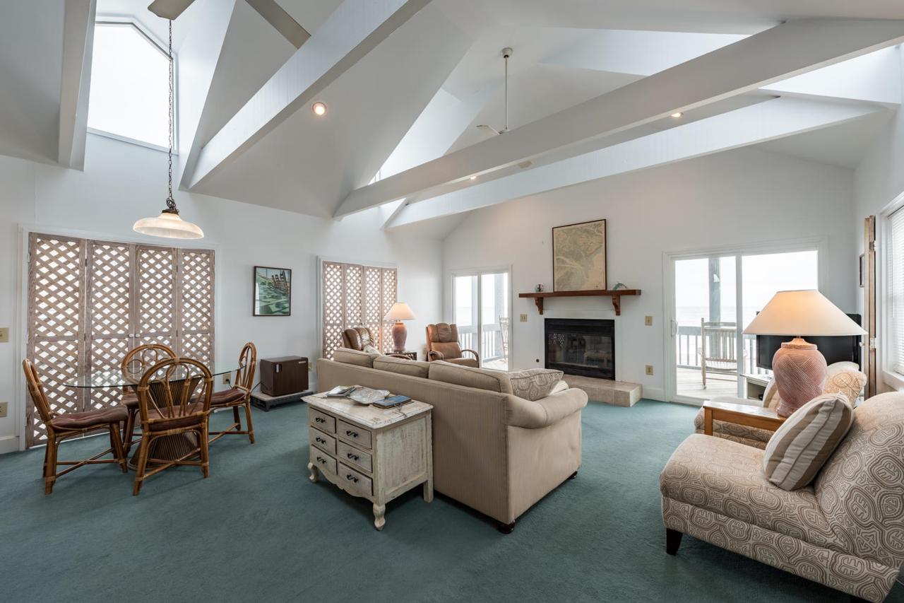 2804 Point Street - Photo 1