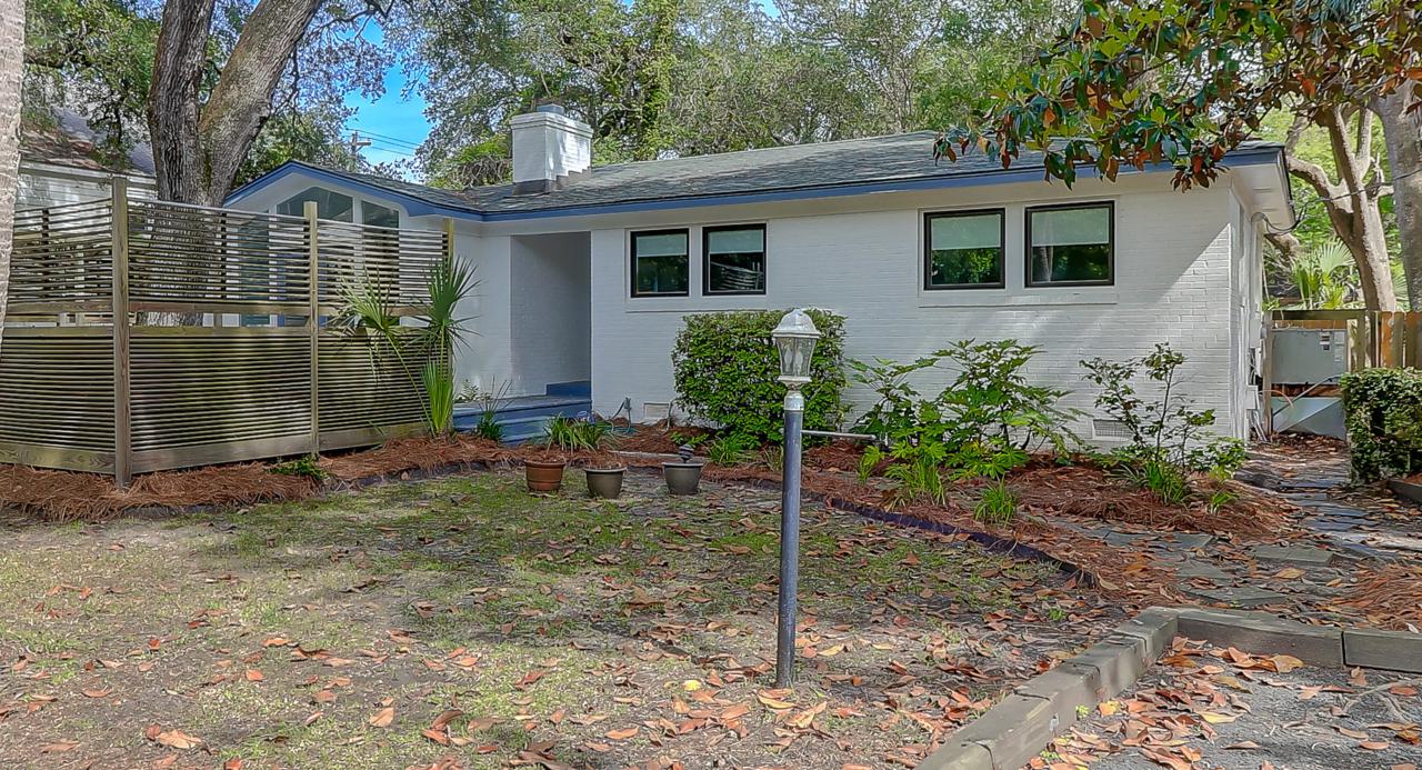 203 Hudson Avenue - Photo 1