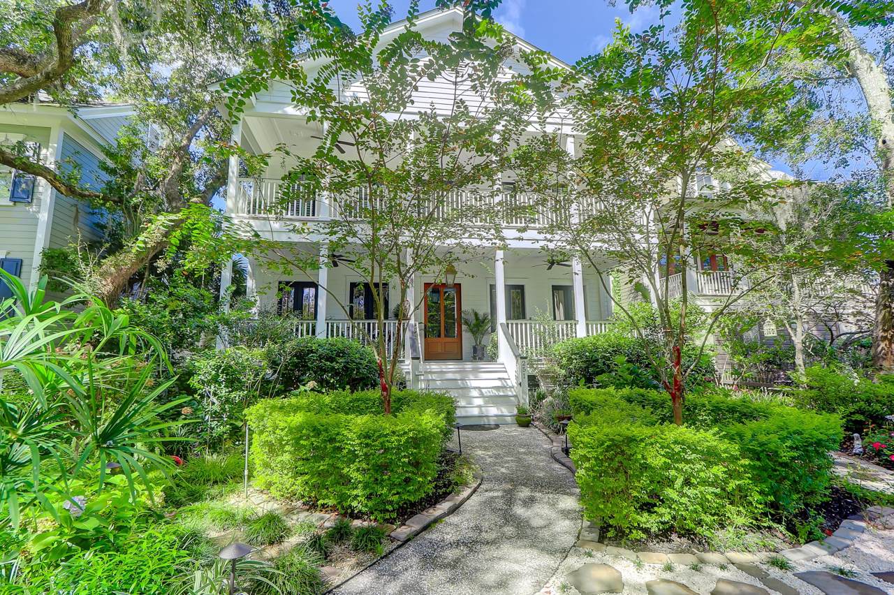 251 Delahow Street - Photo 1